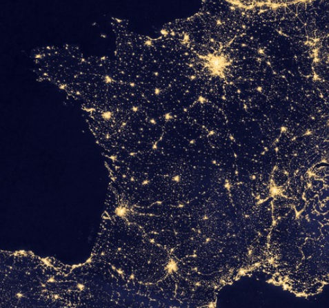 Figure 1: Looking from outer space, France is all but homogeneously lit, NASA 2015. 